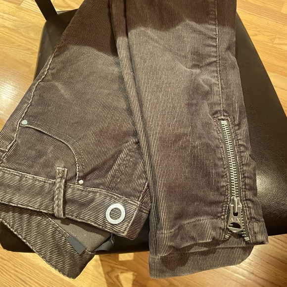 Armani Exchange size 2 brown slim leg corduroy pant - Picture 4 of 6
